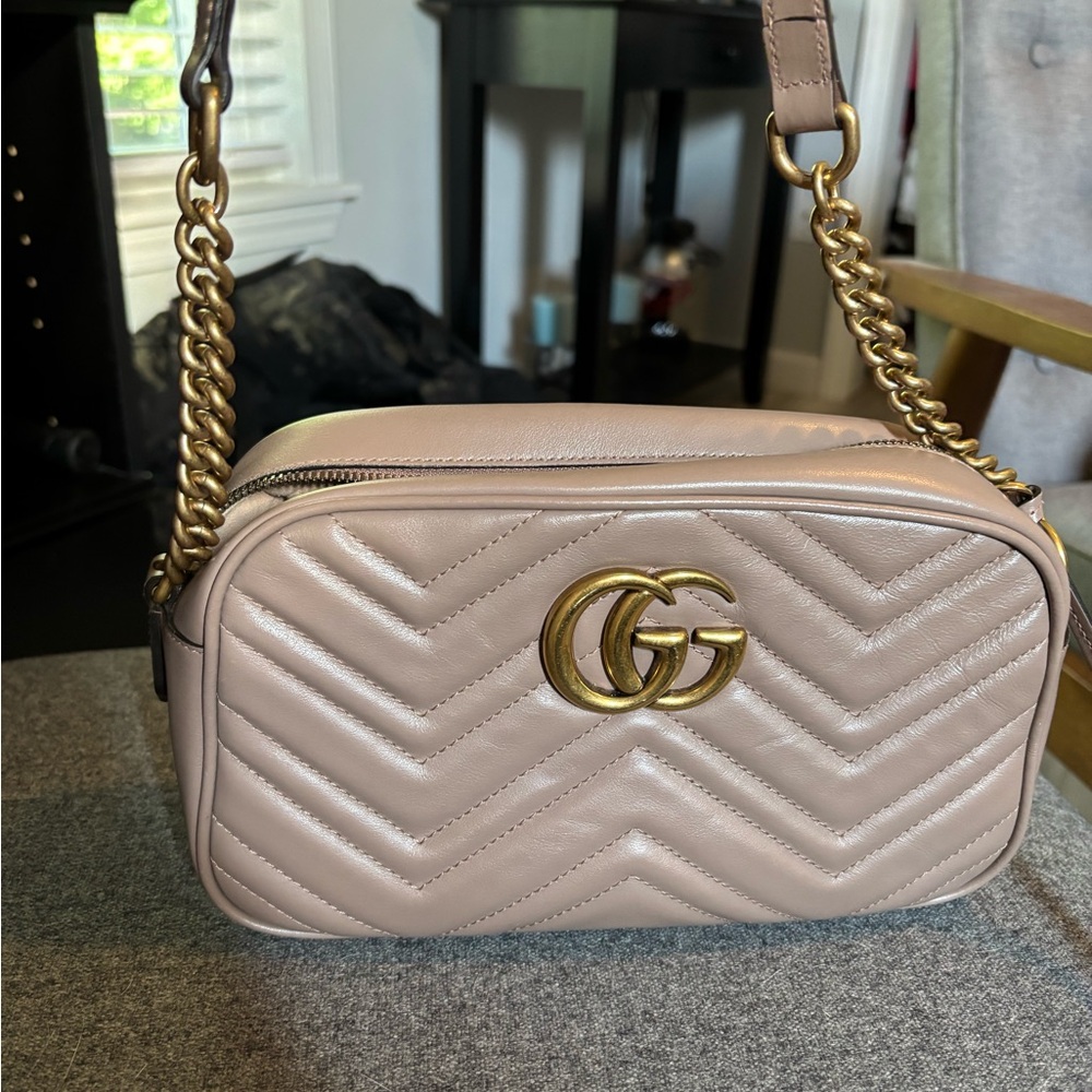 Gucci Cream and Gold Crossbody Bag with Chevron Quilting